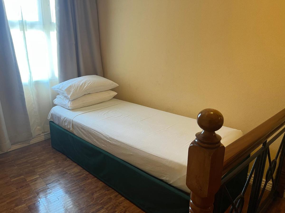 Coco Grande Hotel Dumaguete City Экстерьер фото