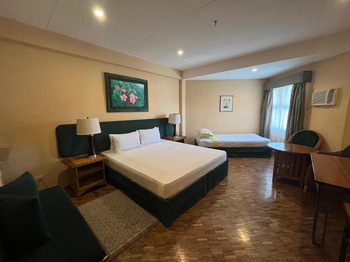 Coco Grande Hotel Dumaguete City Экстерьер фото